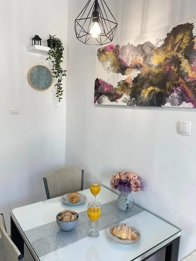 Apartment Sara Trogir 0*,
