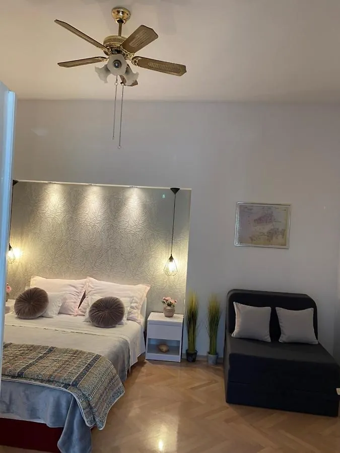 Apartment Sara Trogir