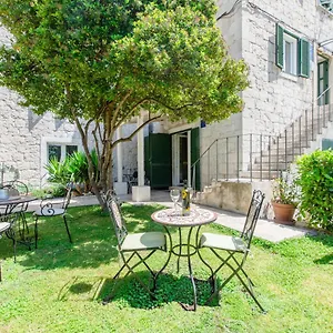 Jes Old Town Luxury Appartement