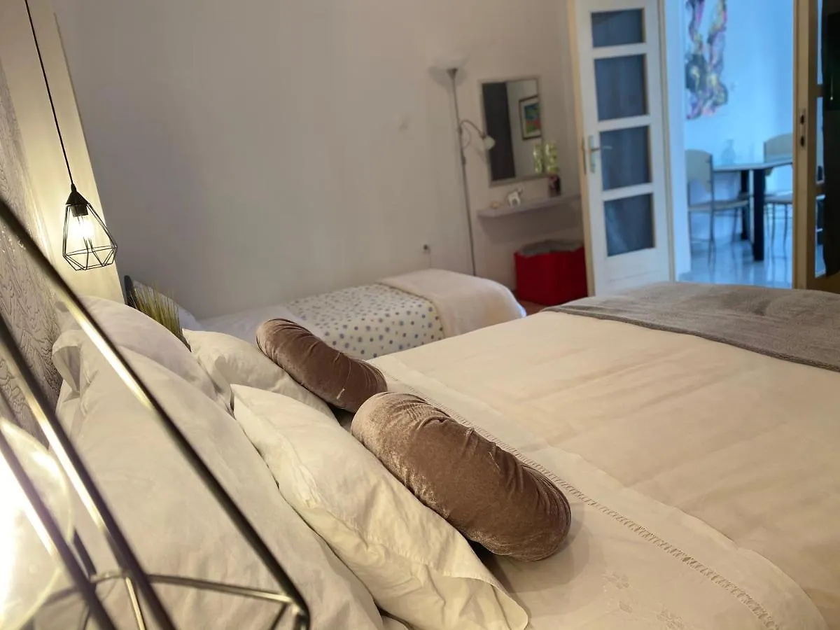 Apartment Sara location